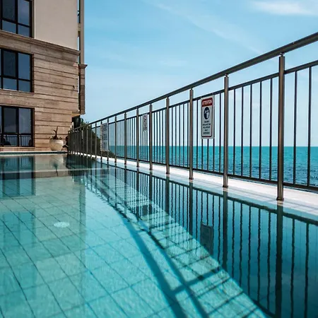 Apart Otel Cabacum Pleasure Beachfront 3*